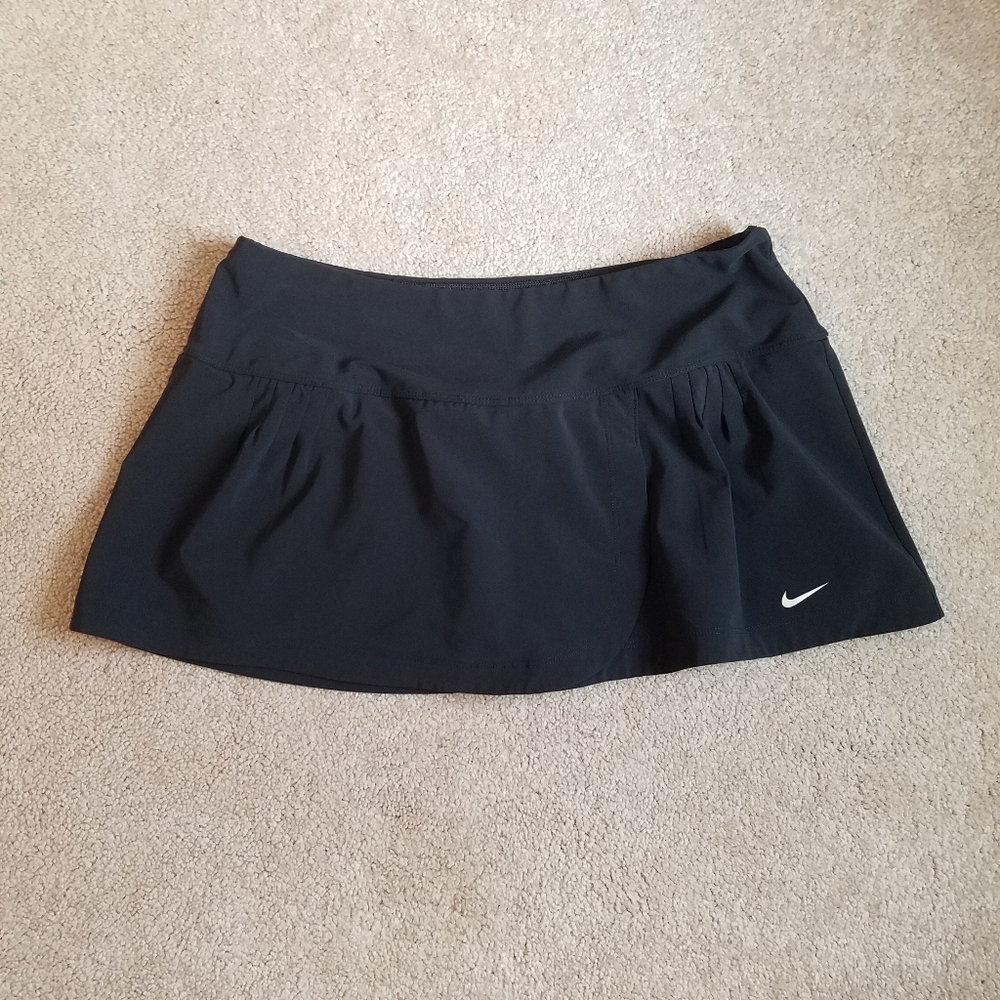 Black Nike tennis skirt